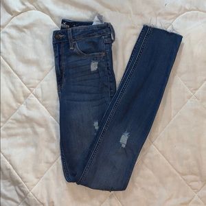 High-Rise Super Skinny Blue Hollister Jeans💙